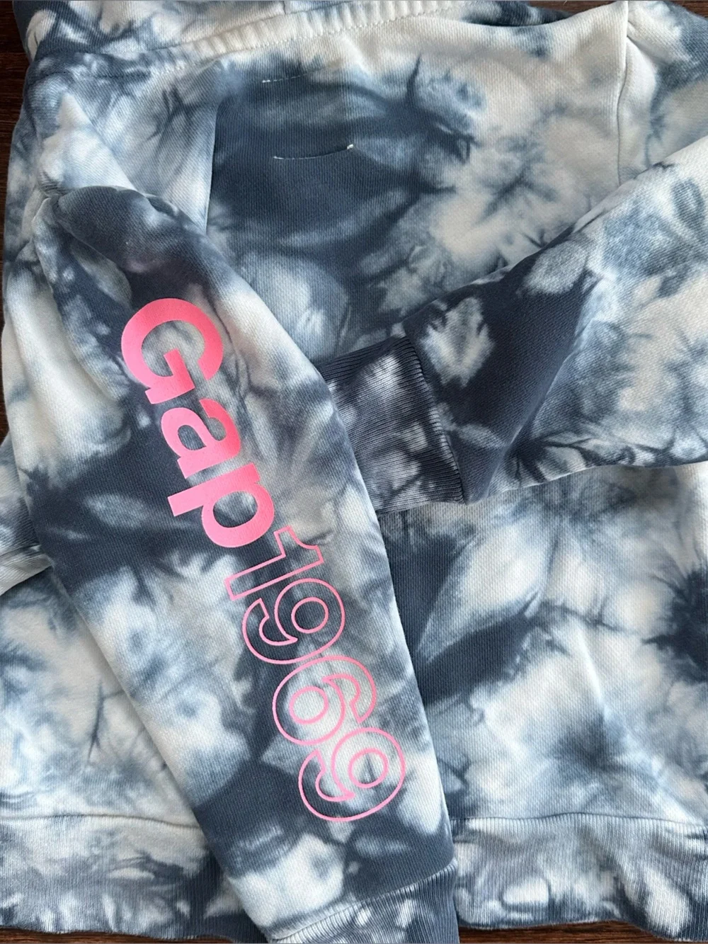 Gap Kids tie dye hoodie in size 2T
